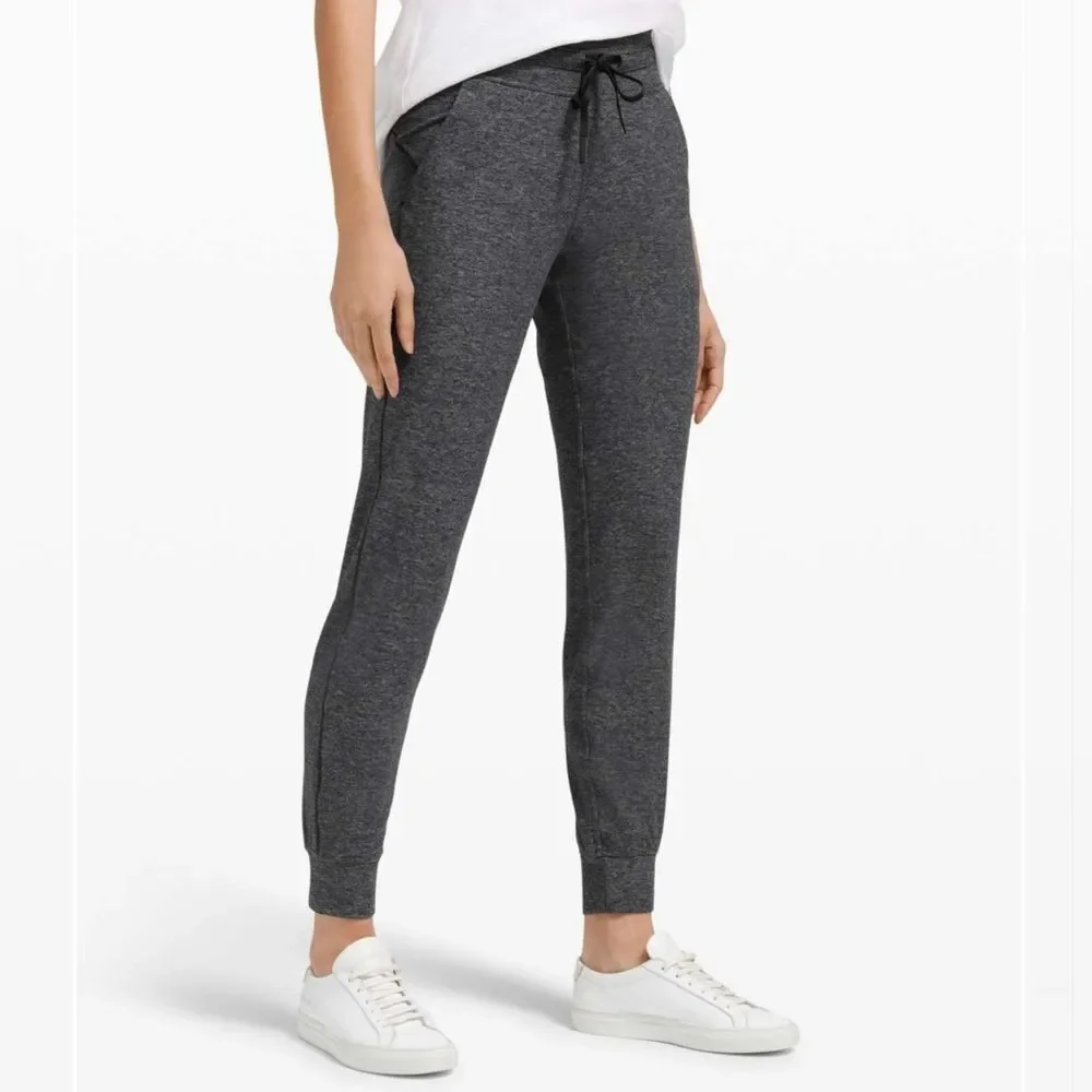 Lululemon Athletica Ready to Rulu jogger pants 29